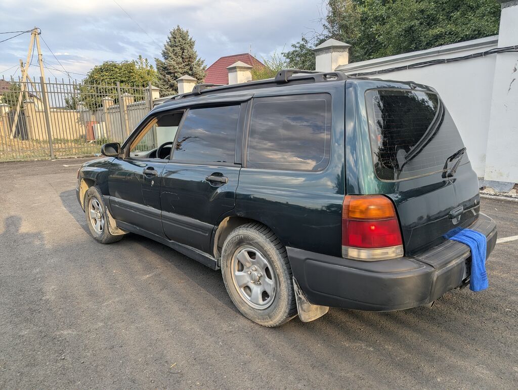 Subaru Forester: 1999 г., 2 л, Механика, Бензин, Кроссовер: фото 4