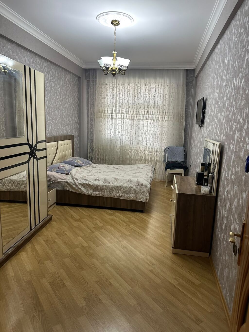 Bakıxanov qəs., 3 otaqlı, Yeni tikili, m. Neftçilər, 126 kv. m