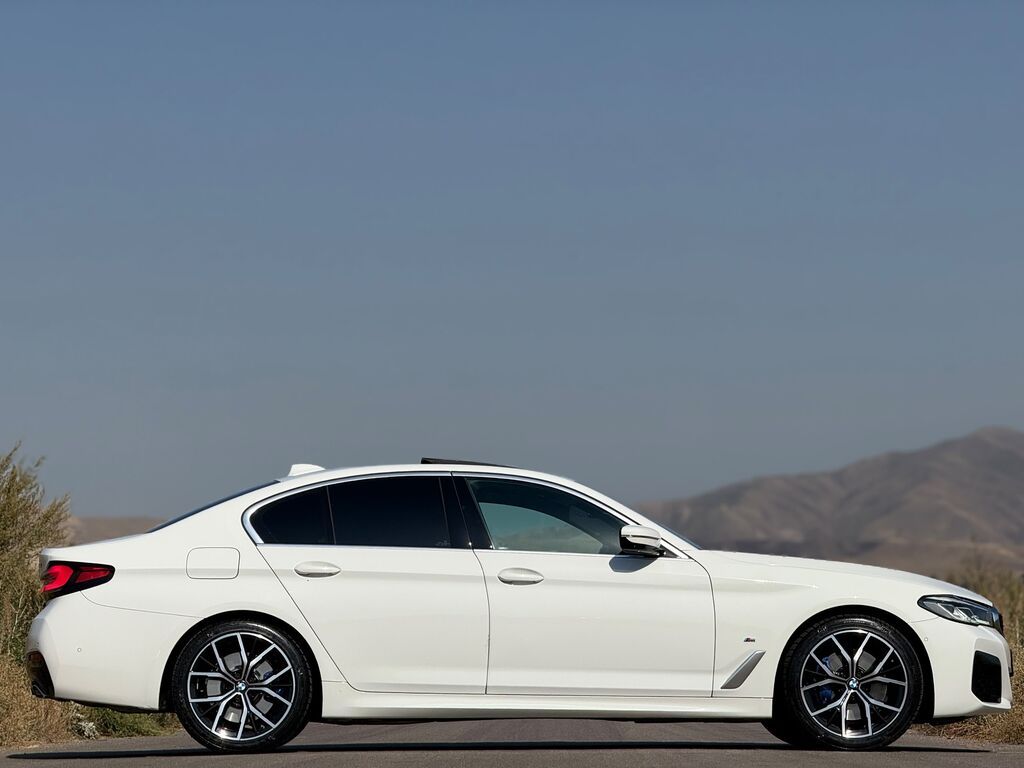 BMW 5 series: 2021 г., 2 л, Автомат, Бензин, Седан: фото 6