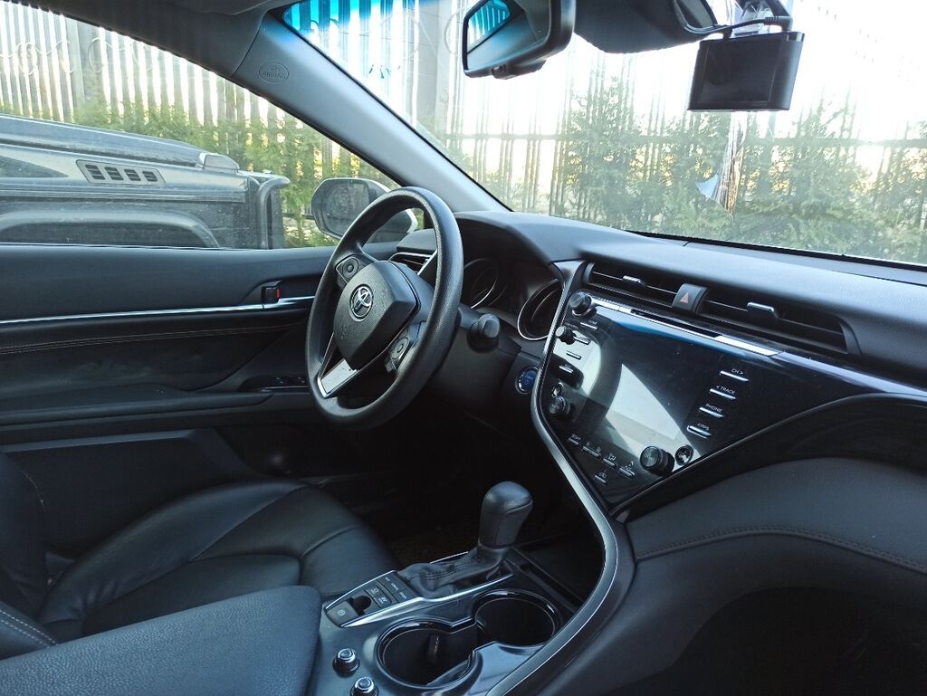 Toyota Camry: 2019 г., 2.5 л, Автомат, Гибрид, Седан: фото 6