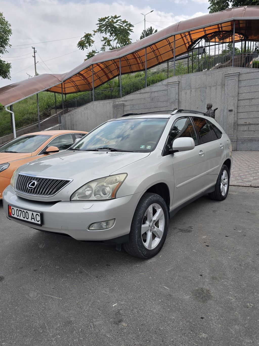 Lexus RX: 2003 г., 3.3 л, Автомат, Бензин, Кроссовер: фото 3
