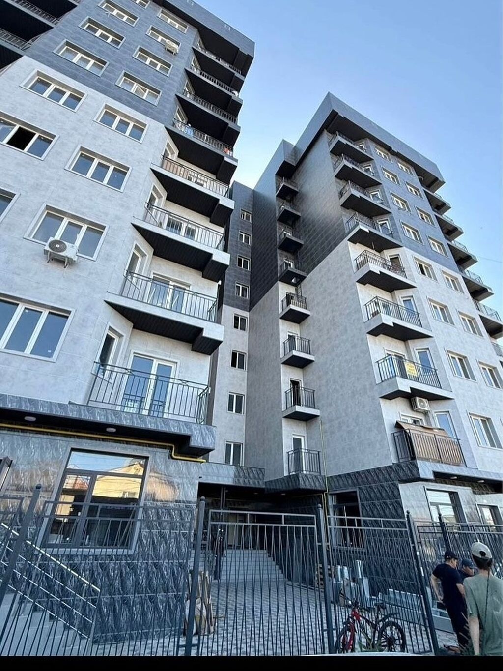 Продаётся 1 комнатная квартира студия 30км² с мебелью 3 блок 5 этаж в: фото 1