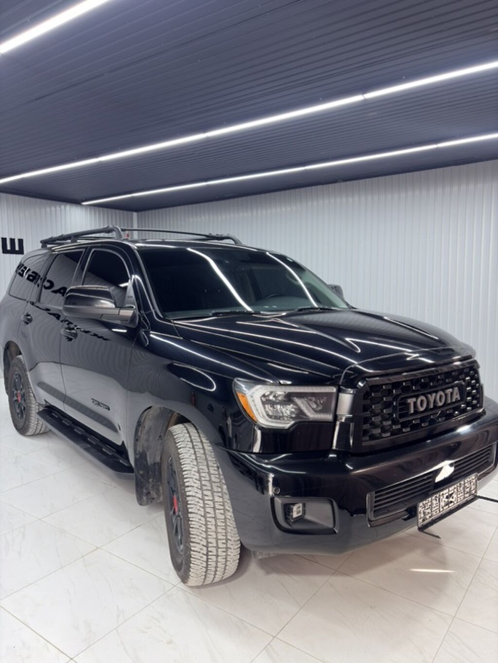 Toyota Sequoia: 2020 г., 5.7 л, Автомат, Бензин, Внедорожник: фото 3