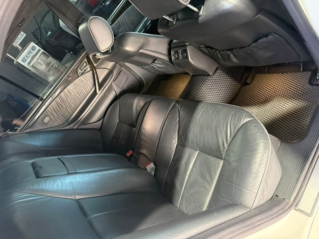 Mercedes-Benz E-Class: 2001 г., 4.3 л, Автомат, Бензин, Седан: фото 4