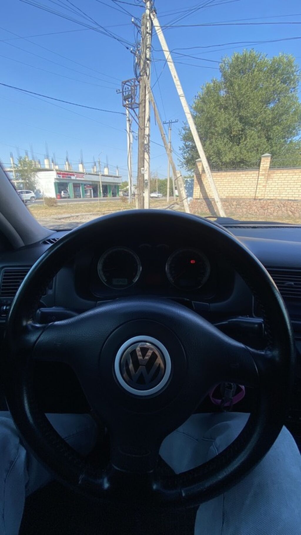 Volkswagen Golf: 2002 г., 1.6 л, Механика, Бензин, Хэтчбэк: фото 4
