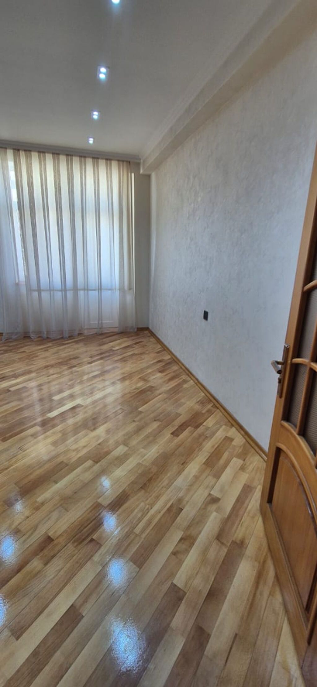 3 otaqlı, Yeni tikili, m. Həzi Aslanov, 124 kv. m