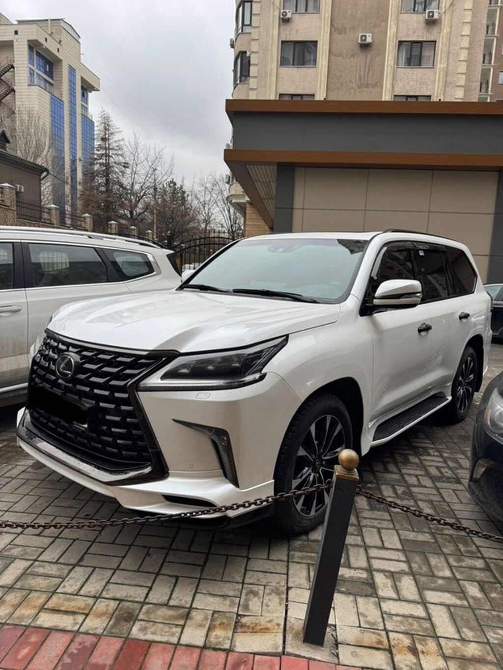 Lexus LX: 2020 г., 5.7 л, Автомат, Дизель, Внедорожник: фото 1
