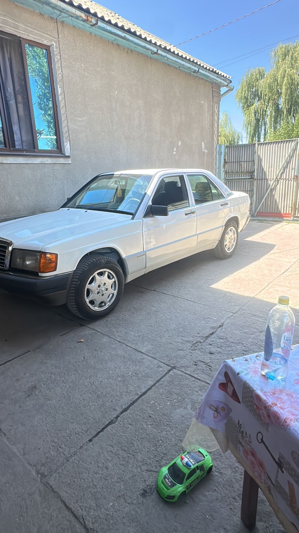 Mercedes-Benz 190: 1991 г., 1.8 л, Бензин, Седан: фото 6