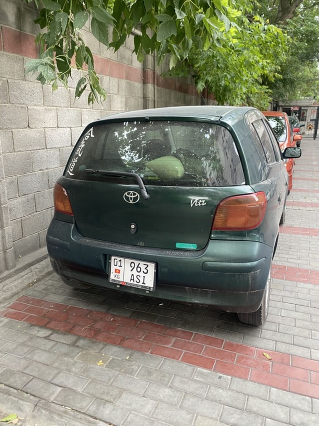 Toyota Vitz: 2002 г., 1 л, Автомат, Бензин, Хэтчбэк: фото 4