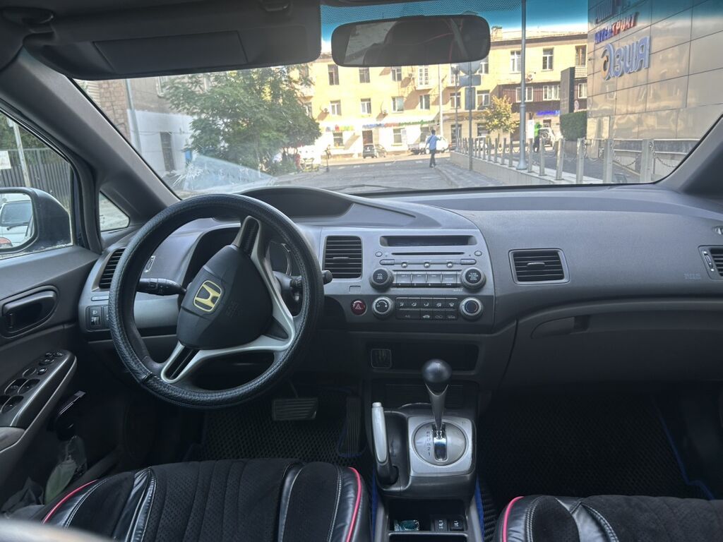 Honda Civic: 2008 г., 1.8 л, Автомат, Бензин, Седан: фото 5