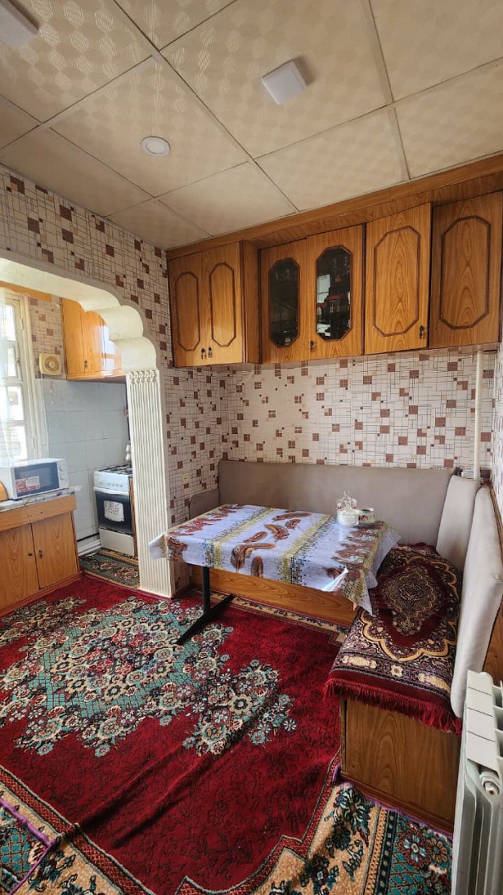 Bakı, Qaraçuxur qəs., 5 otaqlı, Köhnə tikili, 110 kv. m