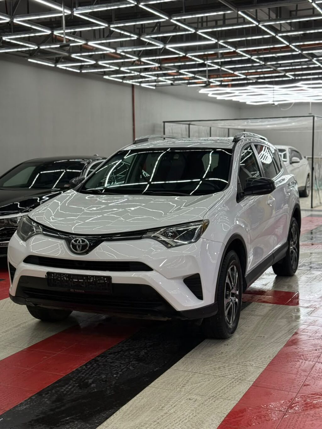 Toyota RAV4: 2015 г., 2.5 л, Автомат, Бензин, Кроссовер: фото 4