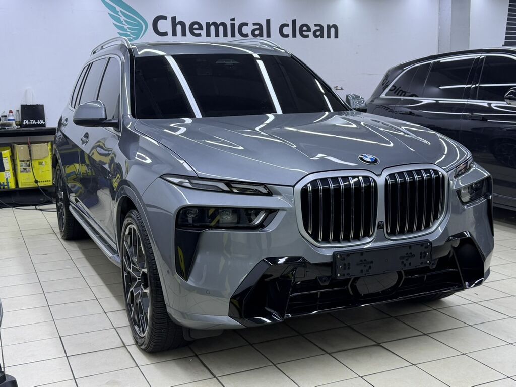 BMW X7: 2022 г., 3 л, Автомат, Бензин, Кроссовер: фото 2