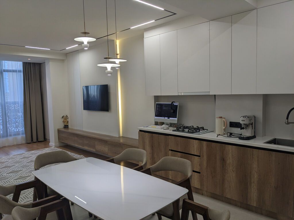3 комнаты, 93 м², Площадь Победы Элитка, 4 этаж, Дизайнерский ремонт: фото 8