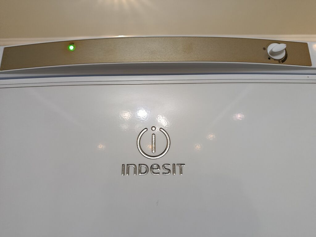 Холодильник Indesit, Б/у, Двухкамерный, De frost (капельный), 60 * 195 * 60: фото 4