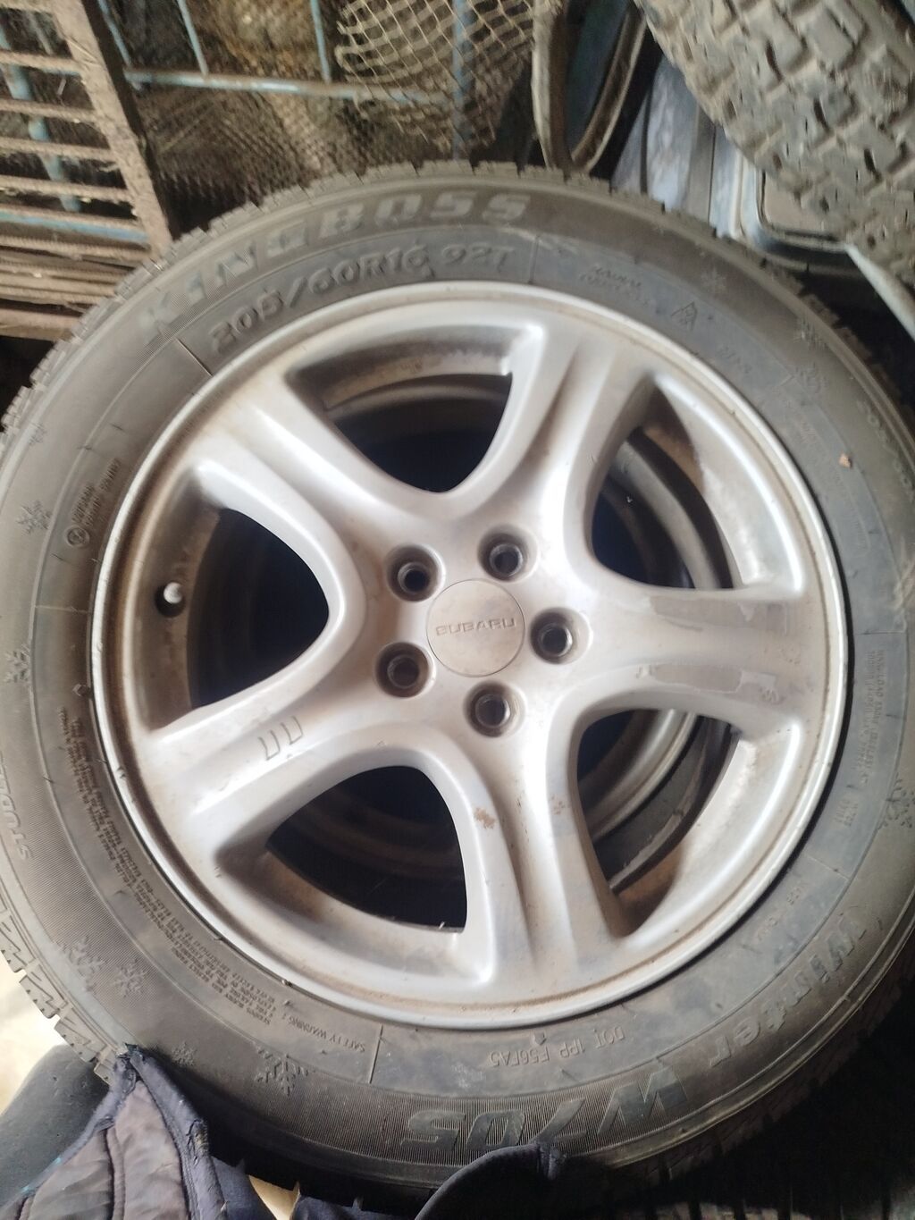 Зимние шины Kingboss Winter W405 на дисках Subaru - Размер: 205/60: фото 3