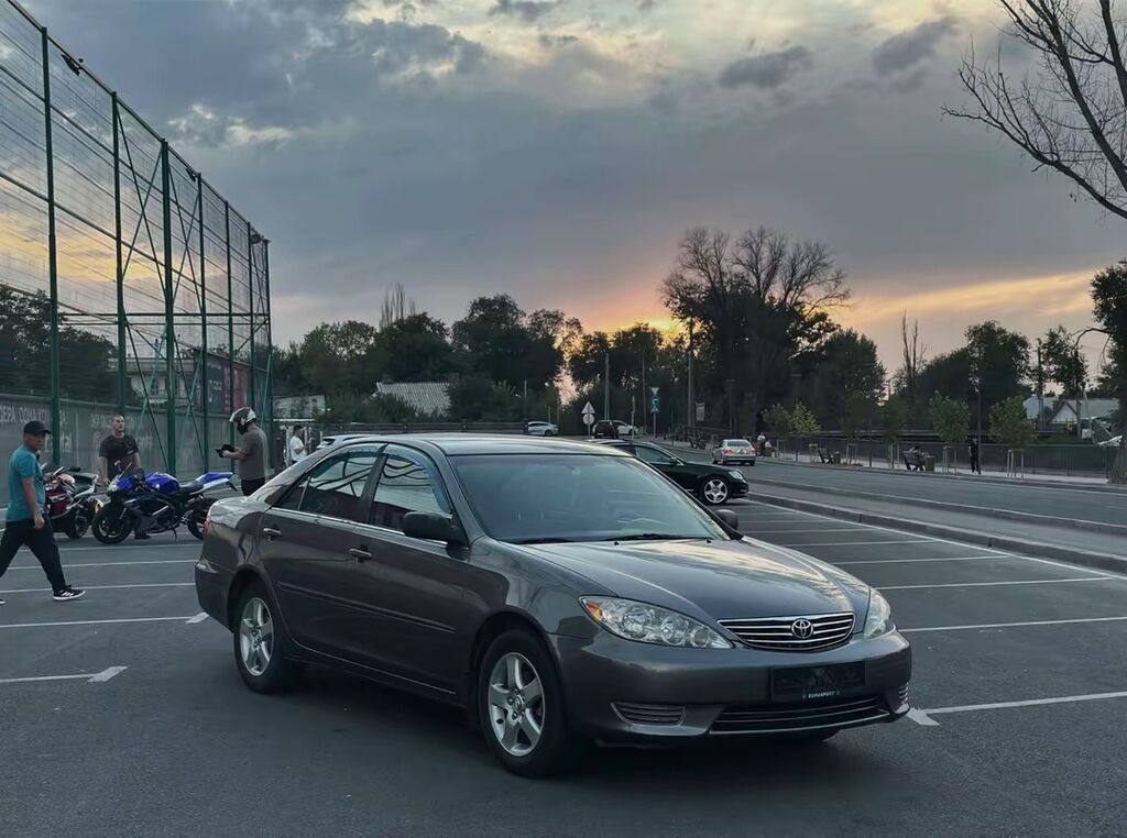 Toyota Camry: 2004 г., 2.4 л, Автомат, Бензин, Седан: фото 1