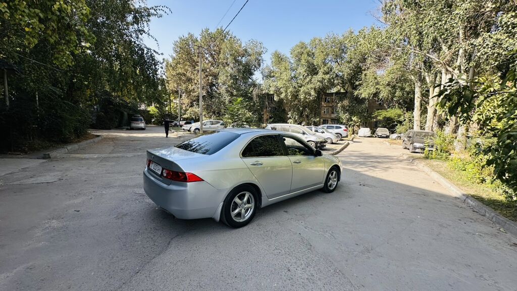 Honda Accord: 2005 г., Автомат, Бензин, Седан: фото 3