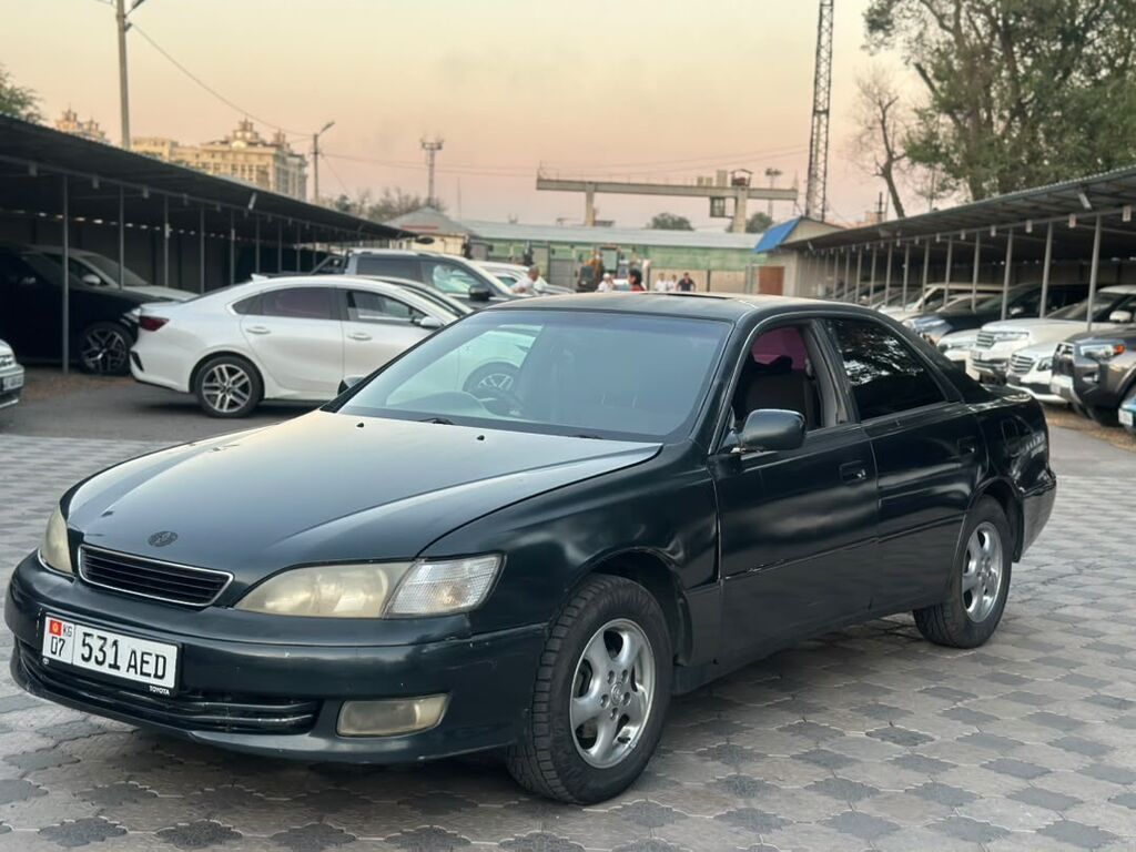 Продам Toyota Camry 1998 г., 2.5 л, автомат: фото 3