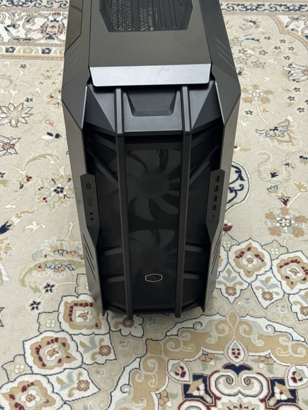 HAF 700 BERSERKER Корпус для ПК формата Full Tower/ATX с акцентом на: фото 5