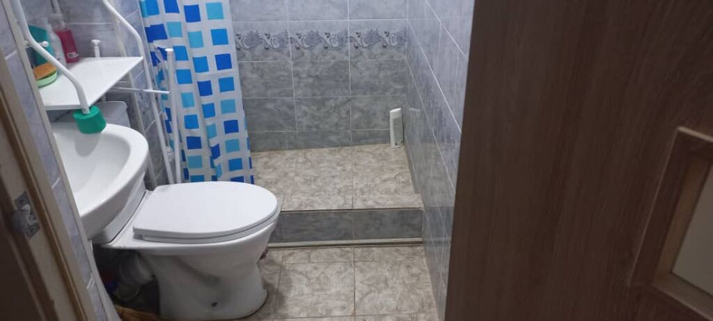 Продаю однокомнатная квартира с отдельным санузлом и душевой зоной: фото 2