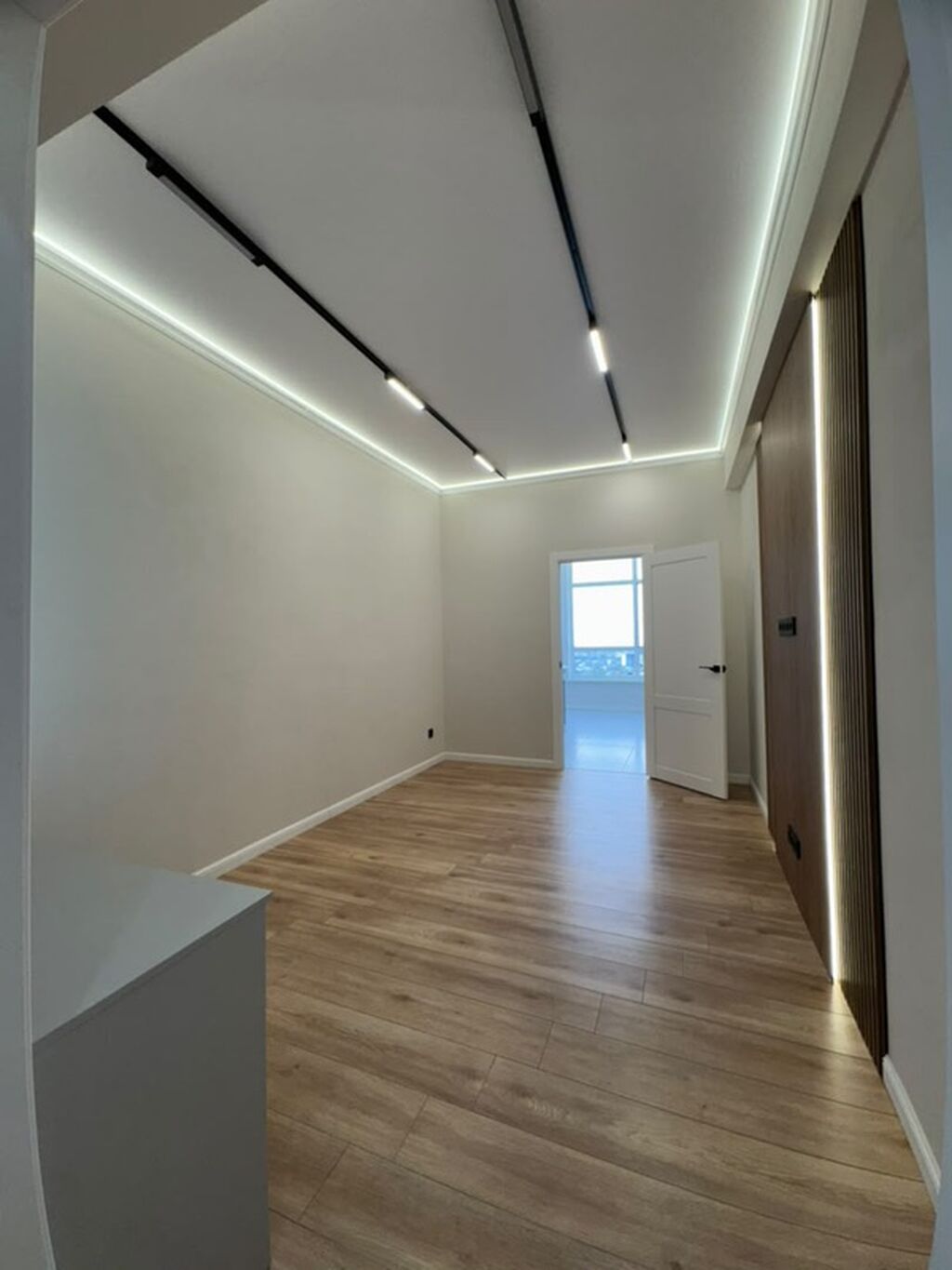 Студия, 39 м², ул. Горького / Алматинка 12 этаж, Дизайнерский ремонт: фото 2