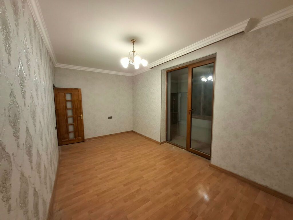 Bakı, 3 otaqlı, Köhnə tikili, 75 kv. m