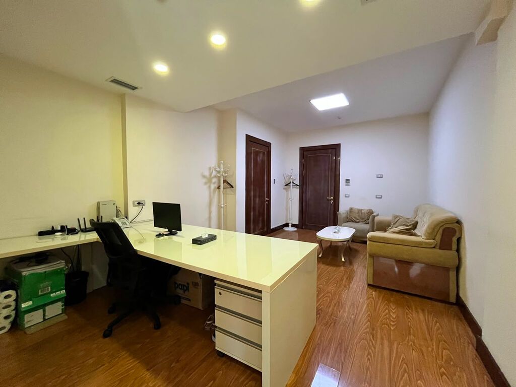Xətai metrosuna yaxın 250 m² tam təmirli ofis icarəyə verilir Xətai
