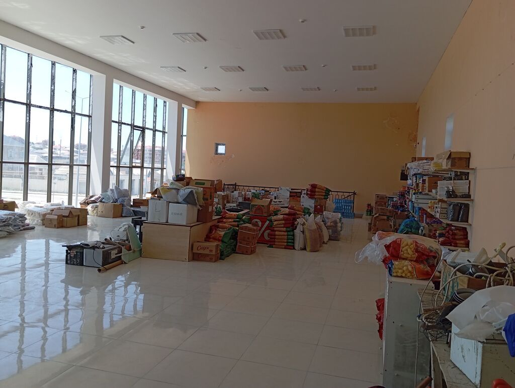 Hazır biznes satılır sahəsi 620 m² market icarəyə verilib müqavilə