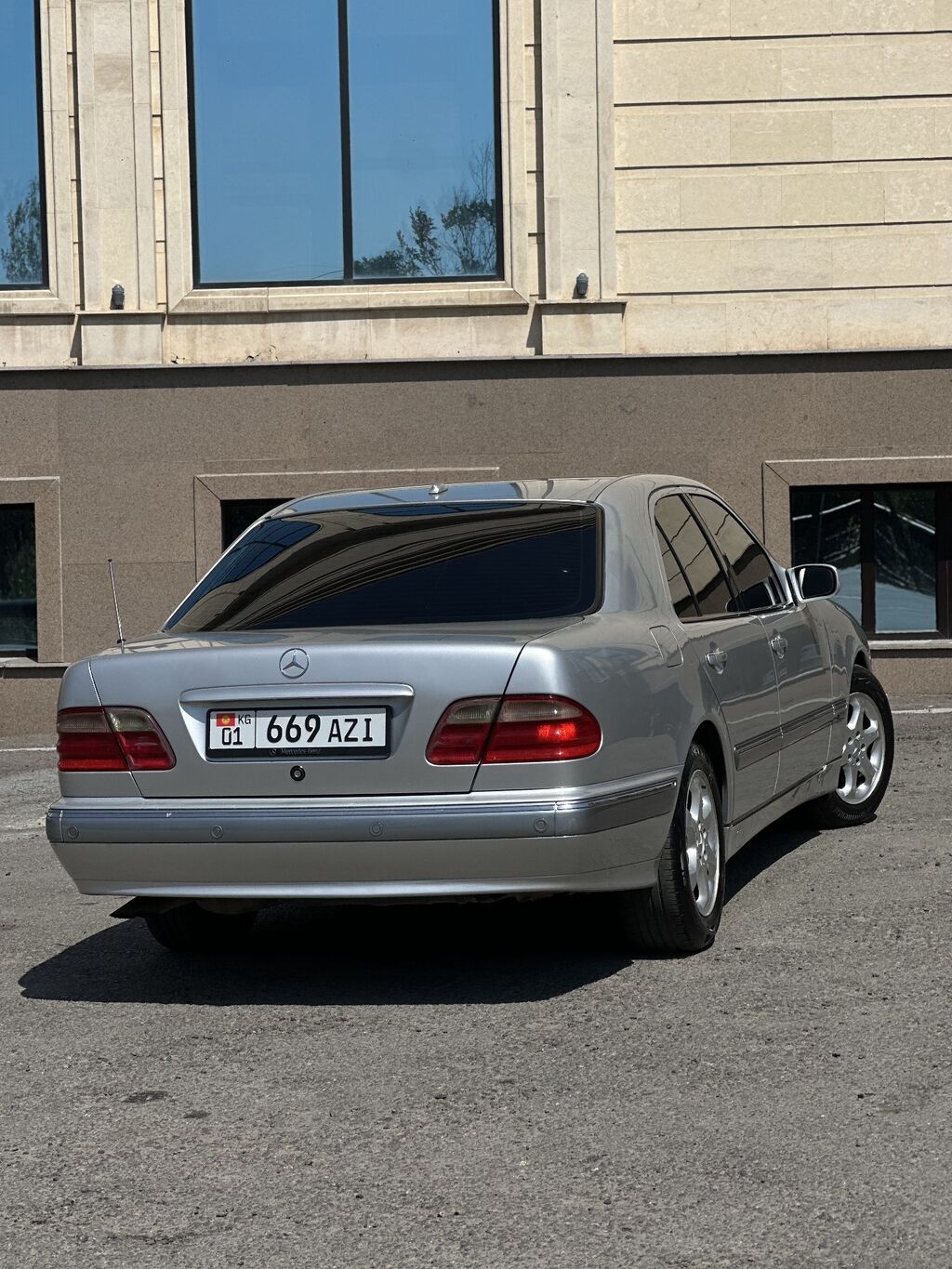Mercedes-Benz E-Class: 2000 г., 3.2 л, Автомат, Бензин, Седан: фото 5