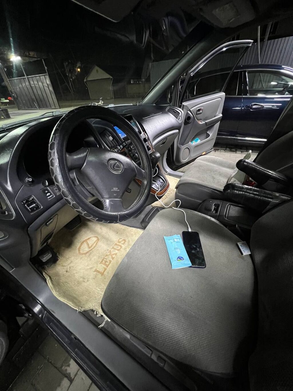 Lexus RX: 1999 г., 3 л, Автомат, Бензин, Кроссовер: фото 2