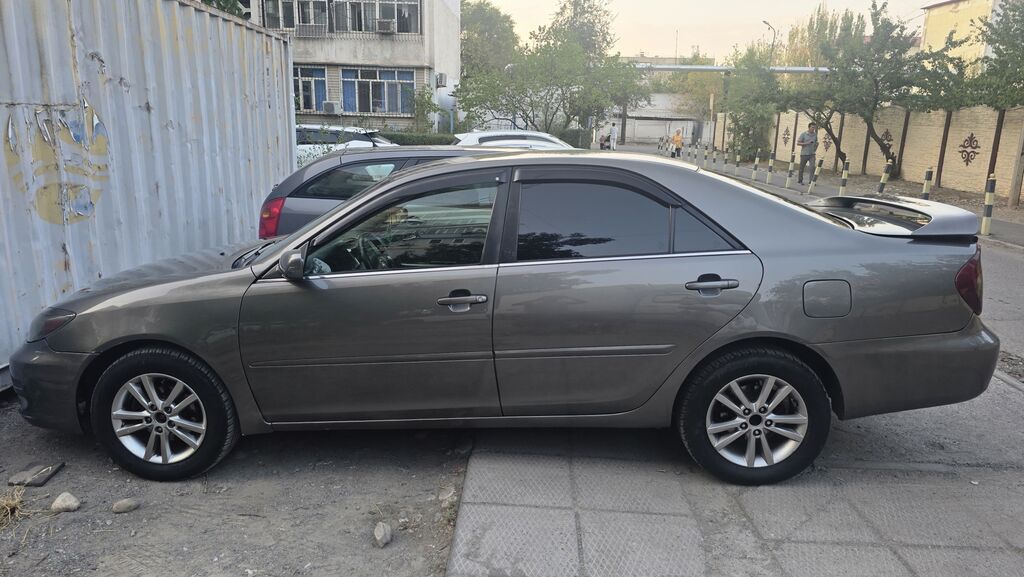 Toyota Camry: 2003 г., 2.4 л, Автомат, Газ, Седан: фото 4