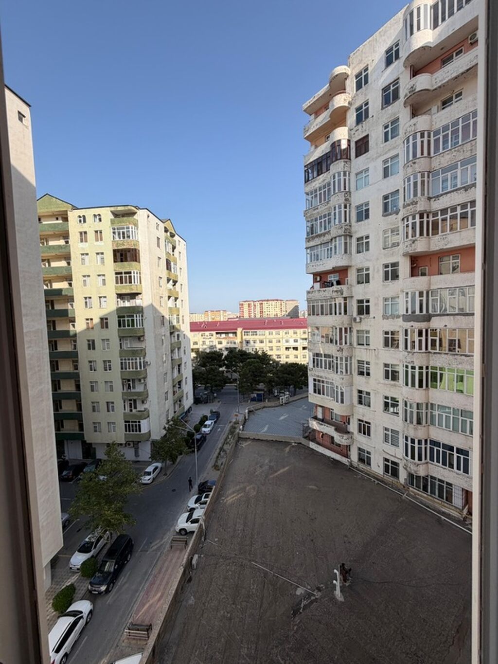 2 otaqlı mənzil – geniş mətbəx və işıqlı otaqlar - Plan: 2 ayrı otaq