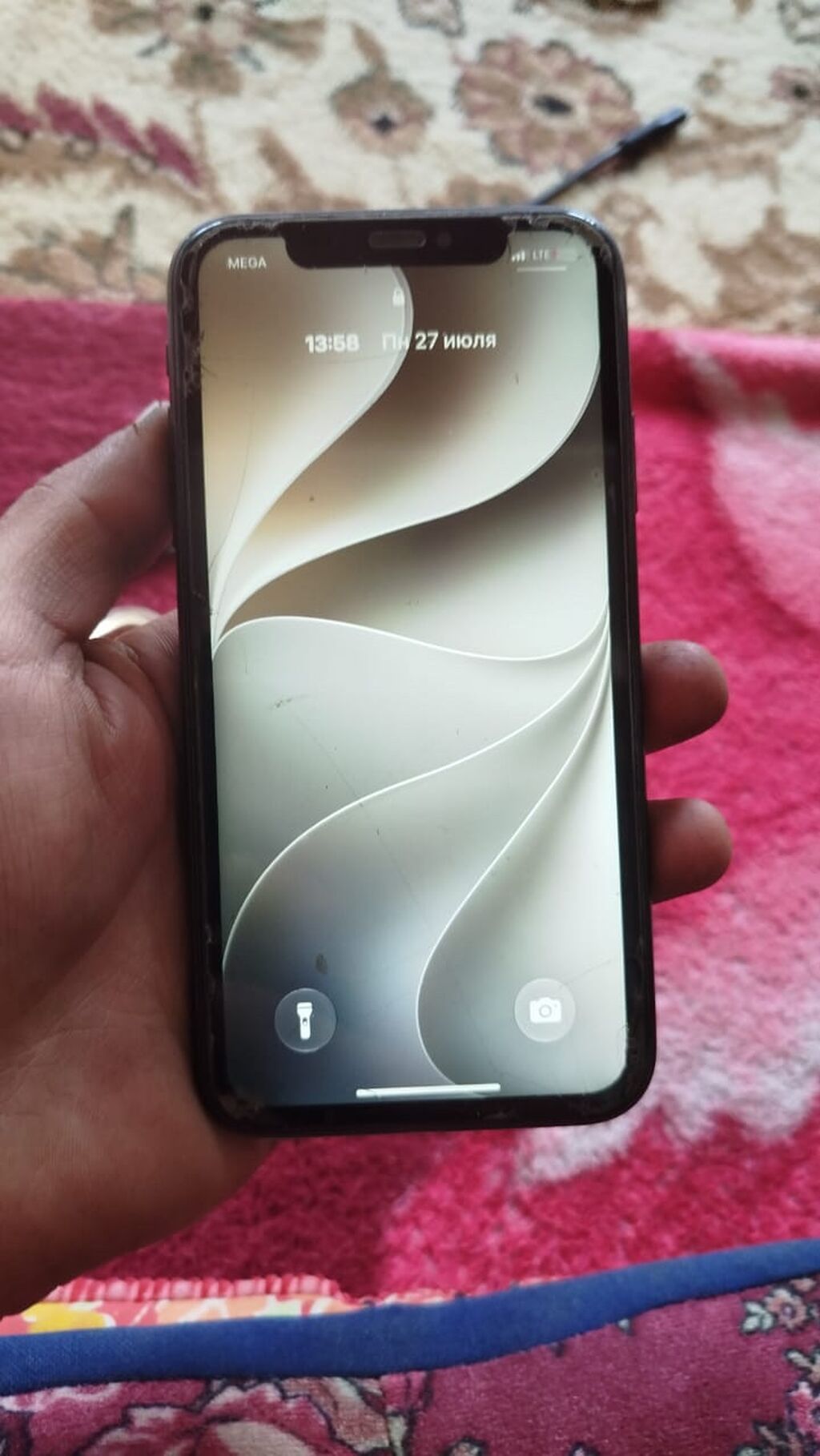 IPhone 11, Б/у, 128 ГБ, Черный, Чехол, 83 %: фото 2