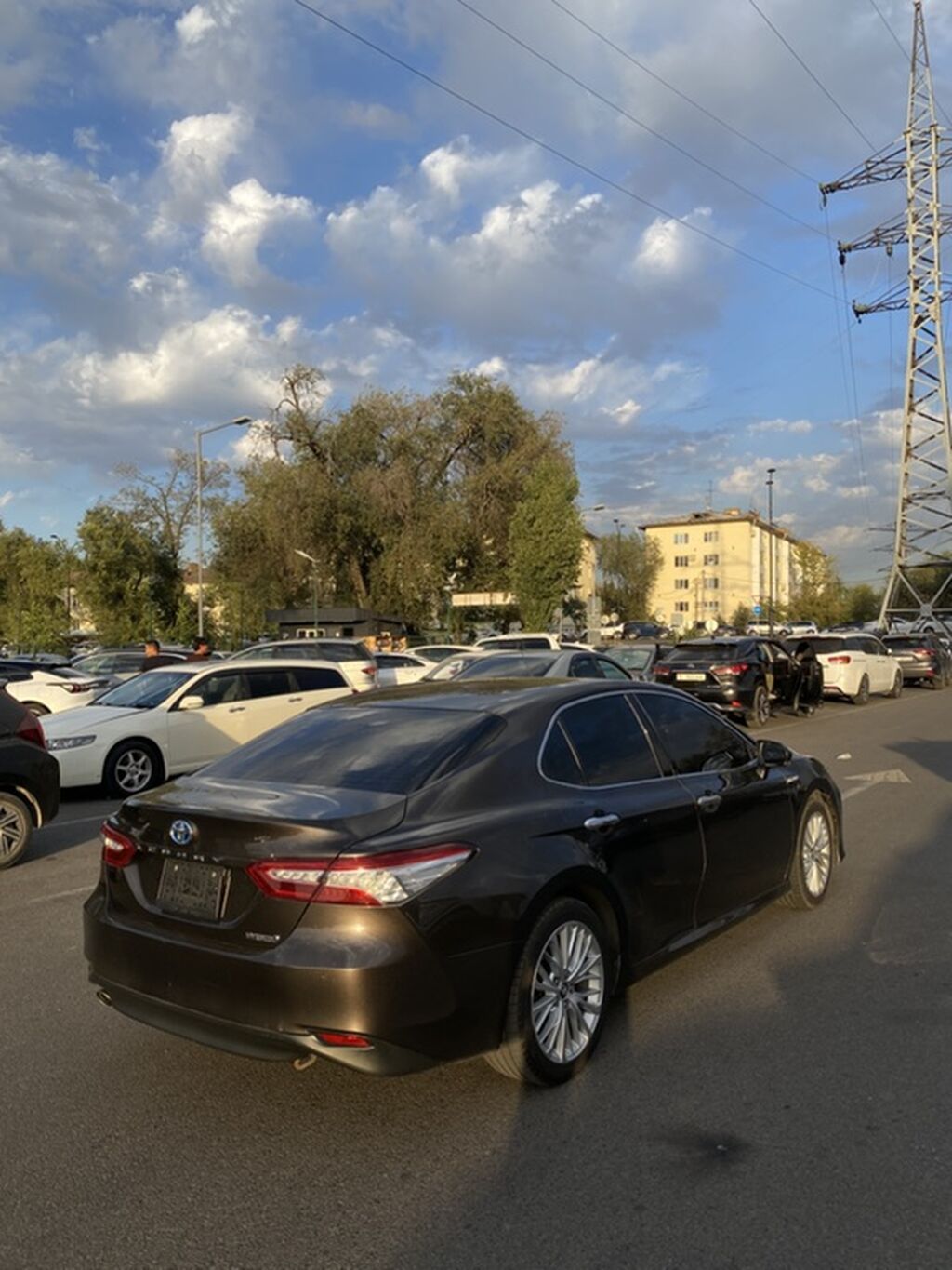 Toyota Camry: 2018 г., 2.5 л, Вариатор, Гибрид, Седан: фото 6