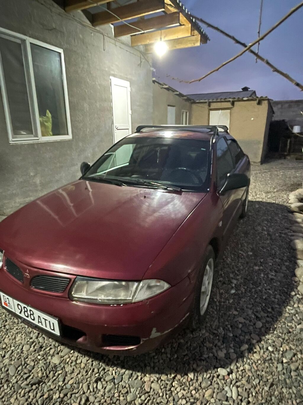 Mitsubishi Galant: 1997 г., 1.6 л, Механика, Седан: фото 3
