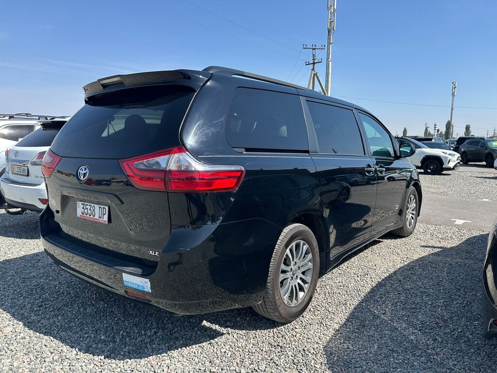 Toyota Sienna: 2020 г., 3.5 л, Автомат, Бензин, Минивэн: фото 7