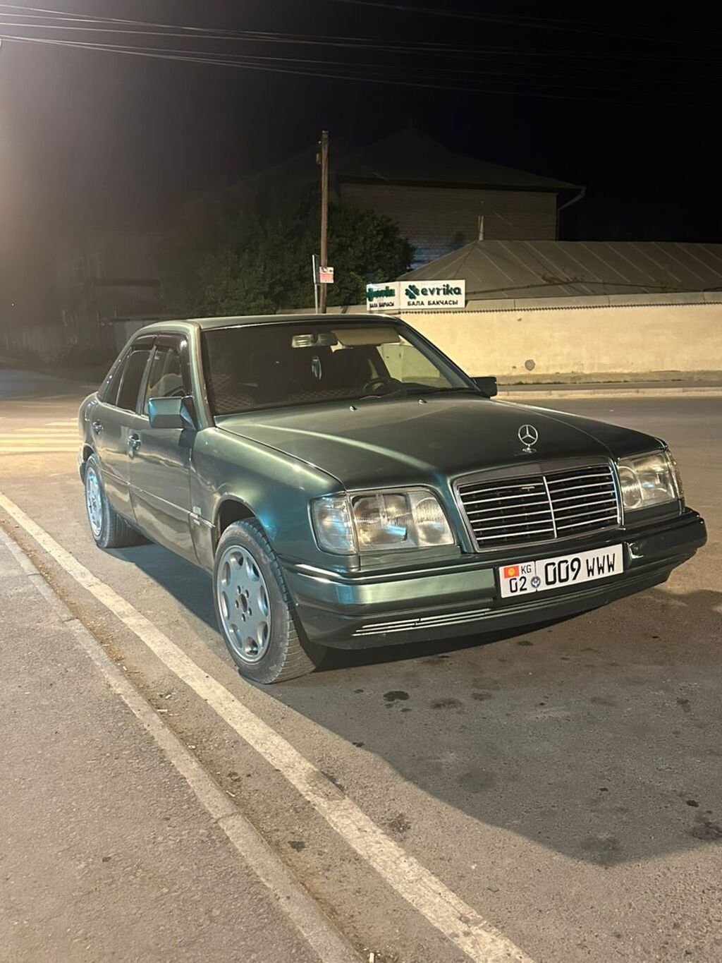 Mercedes-Benz E-Class: 1994 г., 3.2 л, Автомат, Бензин, Седан: фото 7