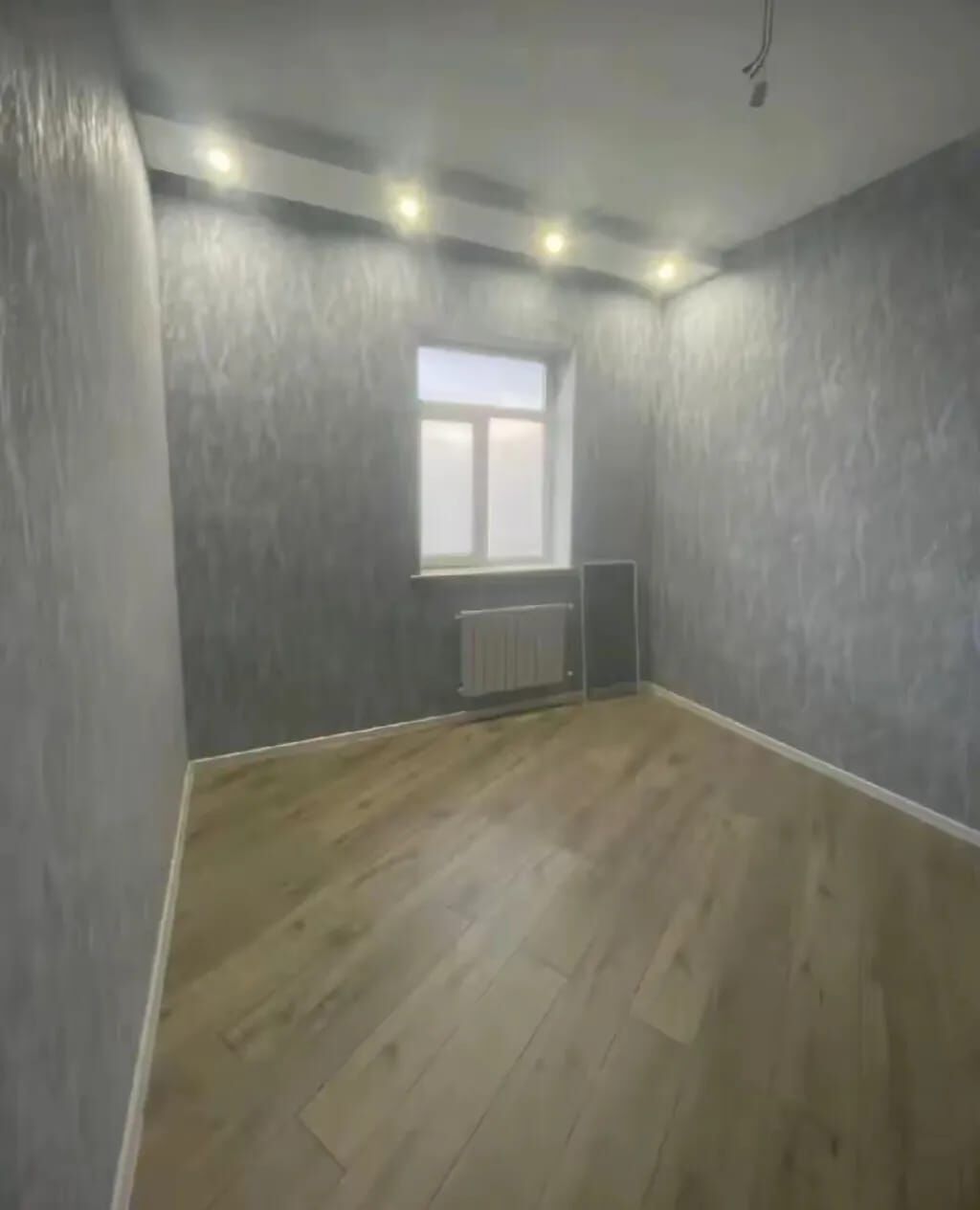 4 otaqlı, 145 kv. m, Kredit var, Yeni təmirli
