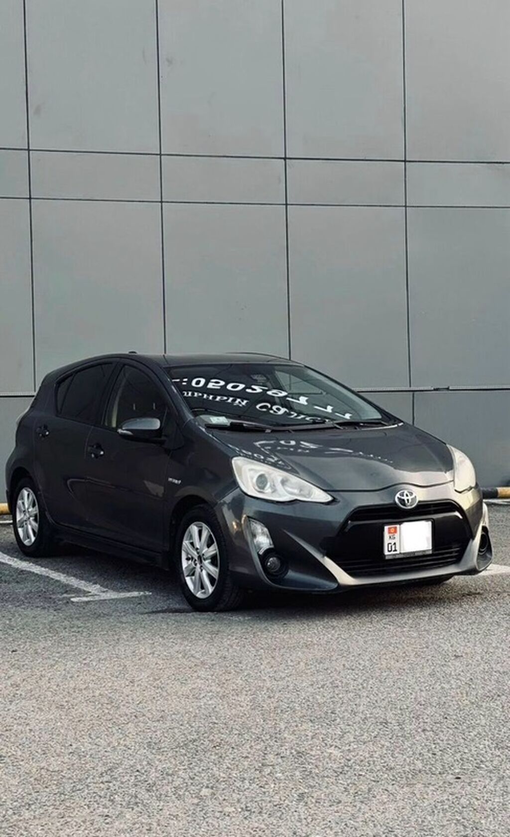 Toyota Aqua: 2017 г., 1.5 л, Вариатор, Гибрид, Хэтчбэк: фото 2