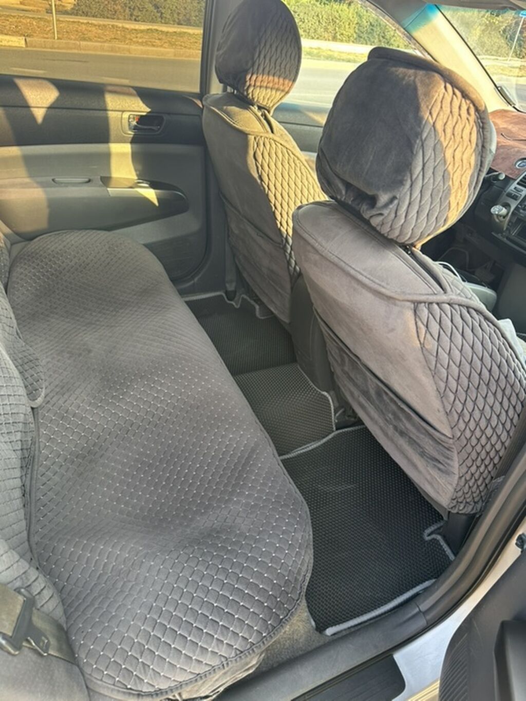 Toyota Prius: 2007 г., 1.5 л, Вариатор, Гибрид, Хэтчбэк: фото 6