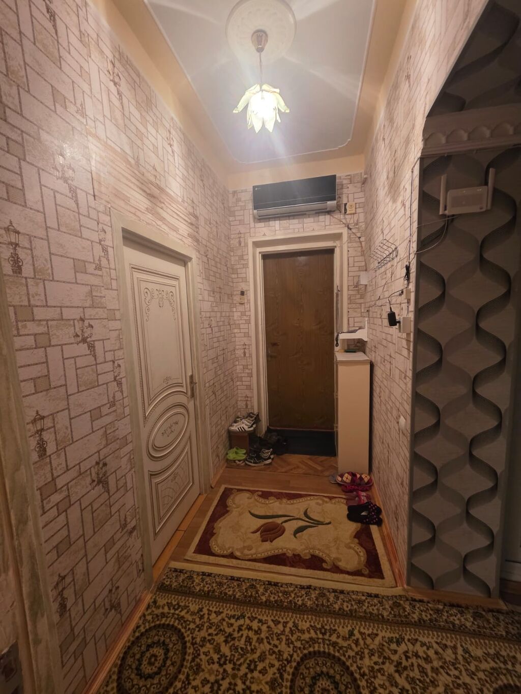 Sumqayıt, 3 otaqlı, Köhnə tikili, 76 kv. m