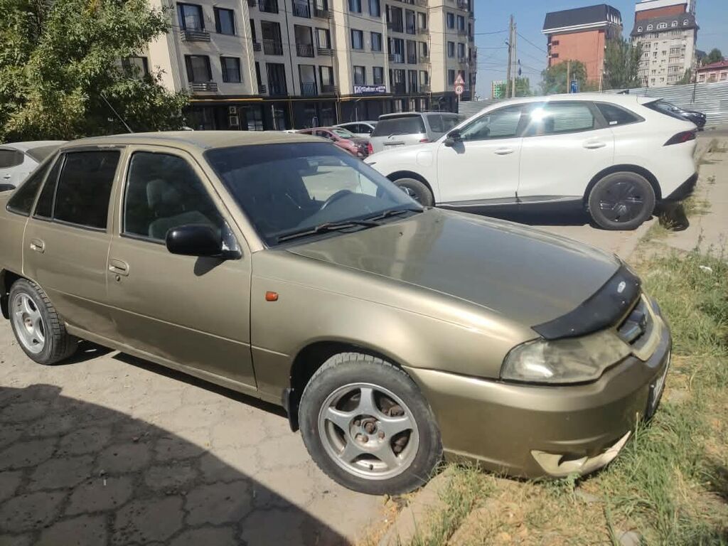 Daewoo Nexia: 2011 г., 1.6 л, Механика, Бензин, Седан: фото 1