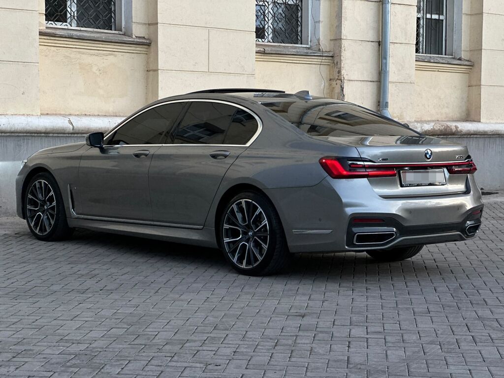 BMW 7 series: 2021 г., 3 л, Автомат, Дизель, Седан: фото 3