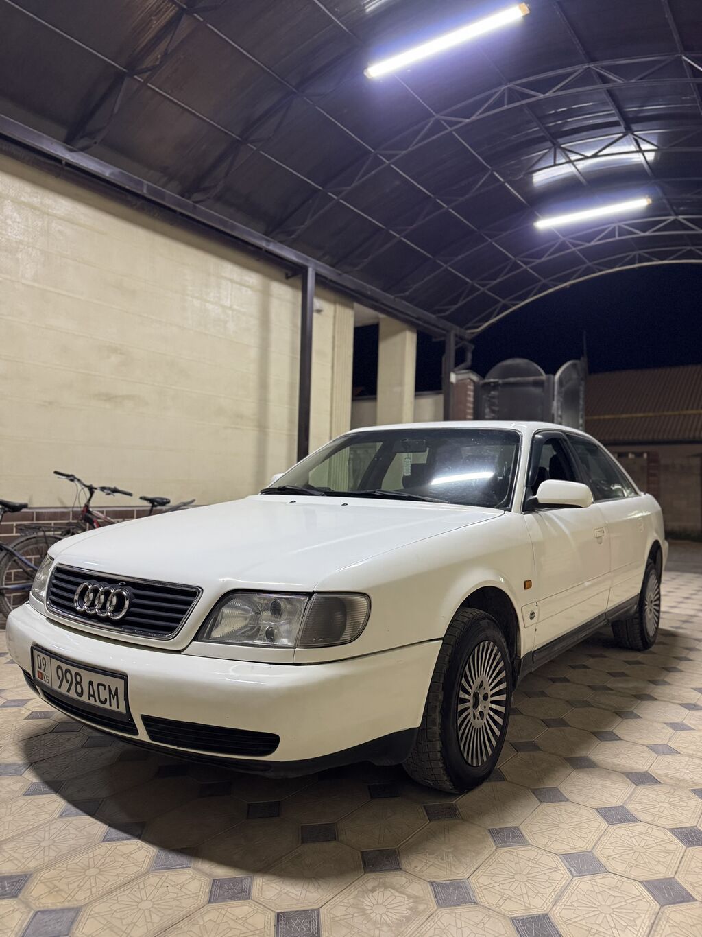 Audi A6: 1995 г., 2.6 л, Механика, Газ, Седан: фото 2