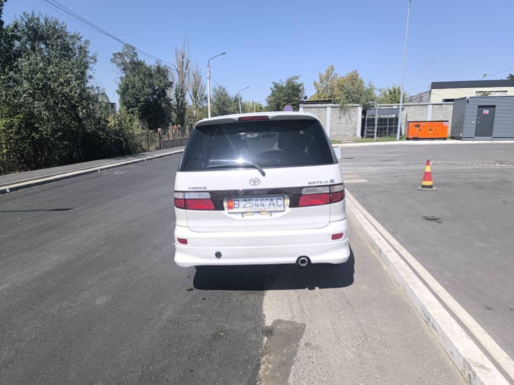 Toyota Estima: 2001 г., Минивэн: фото 7