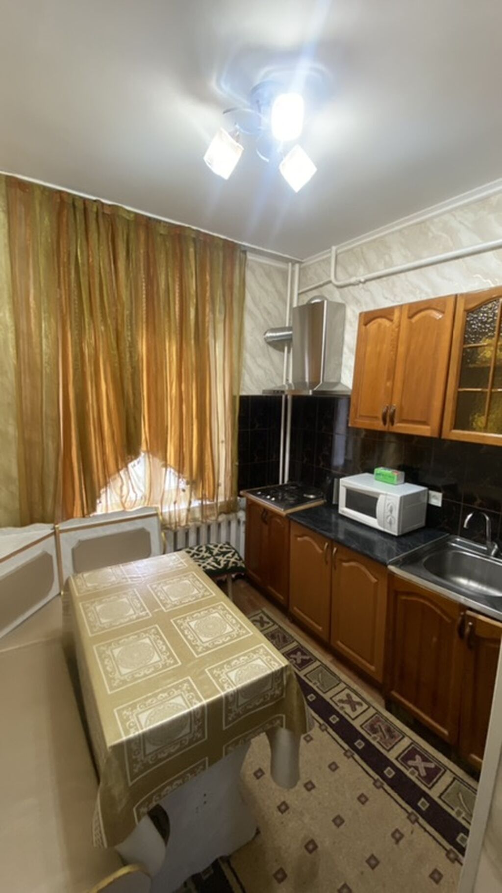 3 комнаты, 61 м², 105 серия, 1 этаж, Старый ремонт: фото 8