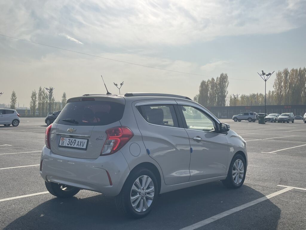 Chevrolet Spark: 2016 г., 1 л, Вариатор, Бензин, Хэтчбэк: фото 4
