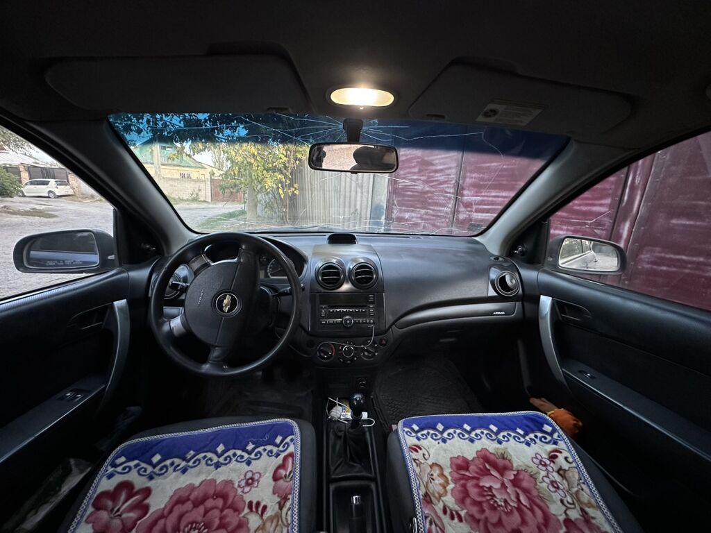 Chevrolet Aveo: 2008 г., 1.4 л, Механика, Бензин, Седан: фото 2