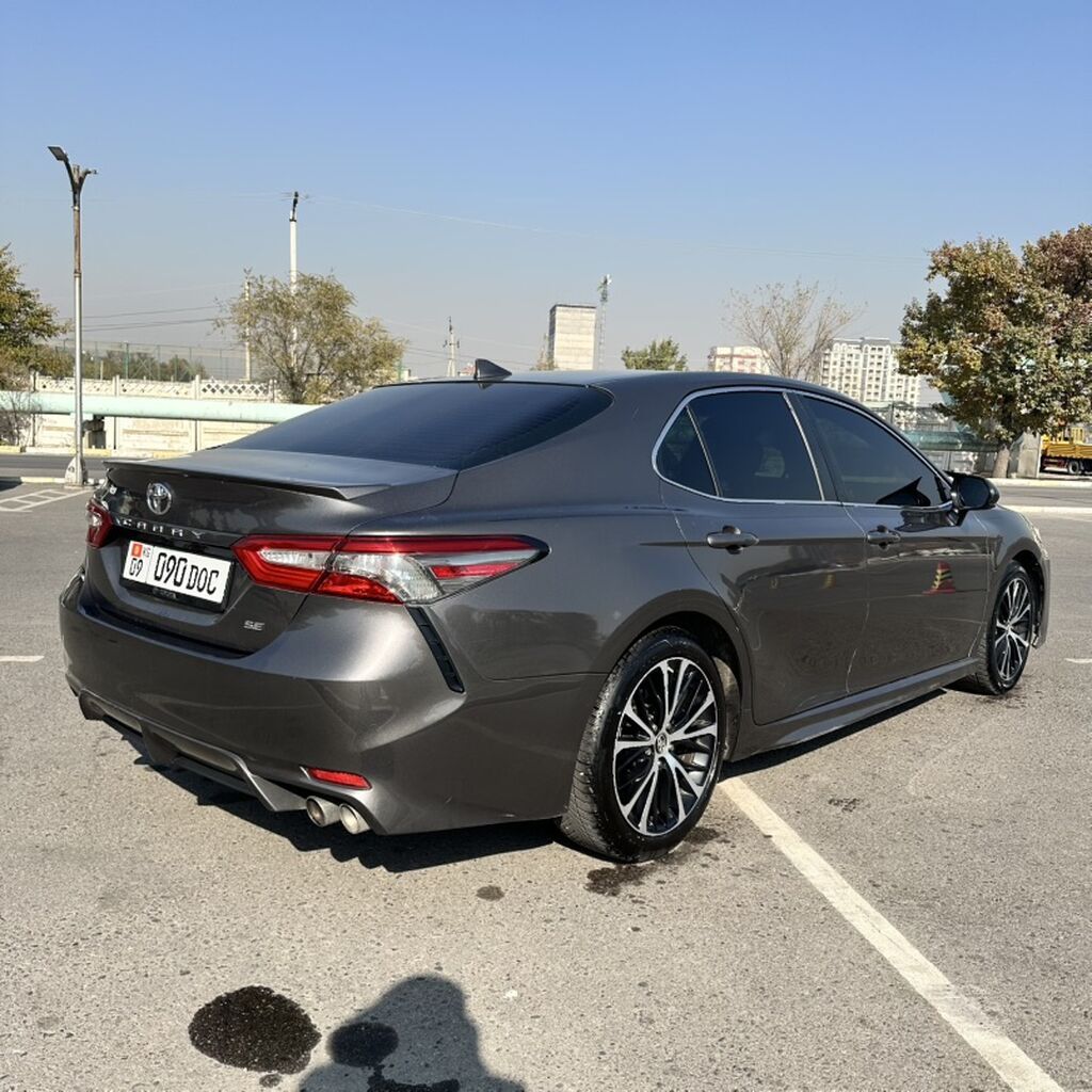 Toyota Camry: 2019 г., Автомат, Бензин, Седан: фото 4